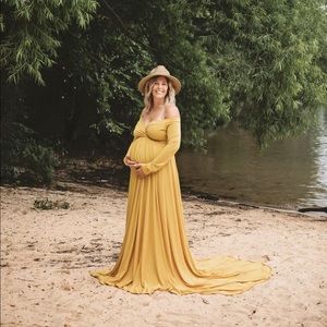 Maternity photo shoot gown